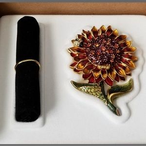 Eststee Lauder Pleasures sold perfume radiant sunflower by Jay Strongwater